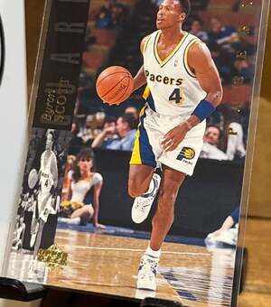 1993-94 UPPER DECK SE ELECTRIC COURT BASKETBALL CARD 153 BYRON SCOTT PACERS